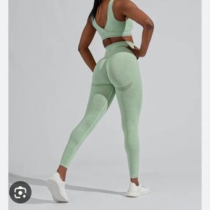 BuffBunny BBL legging Sage Green